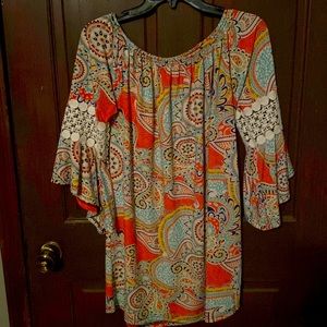Large/Xlarge Win Win Tunic